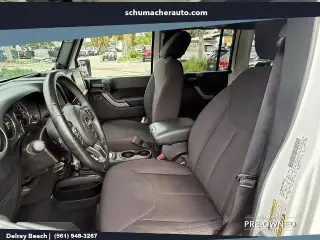 Jeep Wrangler Unlimited 2014 4x4 Sport 4p SUV