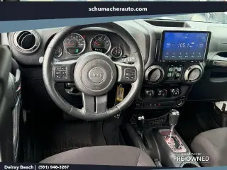 Jeep Wrangler Unlimited 2014 4x4 Sport 4p SUV