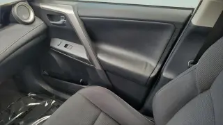 Toyota RAV4 2017 XLE 4p SUV