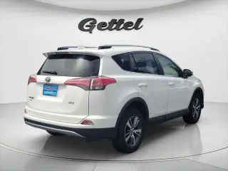Toyota RAV4 2017 XLE 4p SUV