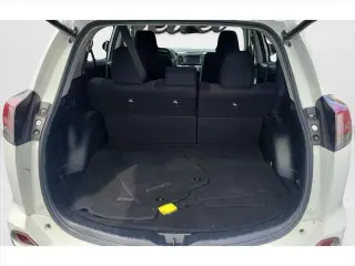 Toyota RAV4 2017 XLE 4p SUV