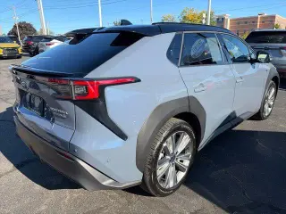 Subaru Solterra 2023 AWD Touring 4dr Crossover