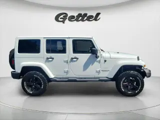 Jeep Wrangler Unlimited 2015 4x4 Sahara 4 puertas SUV