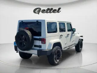 Jeep Wrangler Unlimited 2015 4x4 Sahara 4 puertas SUV