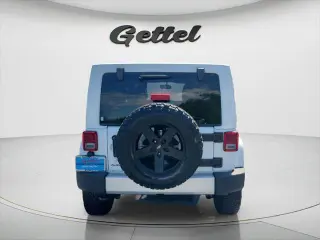 Jeep Wrangler Unlimited 2015 4x4 Sahara 4 puertas SUV