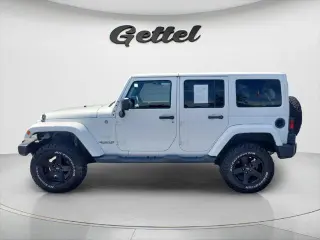 Jeep Wrangler Unlimited 2015 4x4 Sahara 4 puertas SUV