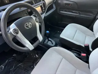 Toyota Prius c 2015 Uno 4dr Hatchback