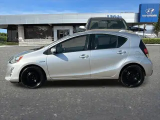 Toyota Prius c 2015 Uno 4dr Hatchback