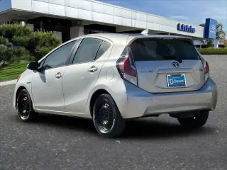 Toyota Prius c 2015 Uno 4dr Hatchback