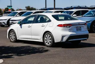 Toyota Corolla 2022 LE 4p Sedana