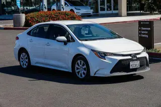 Toyota Corolla 2022 LE 4p Sedana