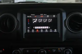 Jeep Wrangler Unlimited 2022 4x4 Sport 4p SUV