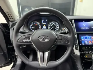 INFINITI Q50 2023 Lujo 4d Sedán