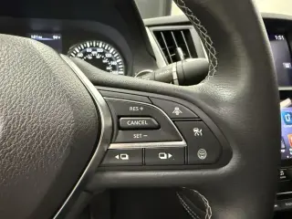 INFINITI Q50 2023 Lujo 4d Sedán