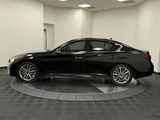 INFINITI Q50 2023 Lujo 4d Sedán