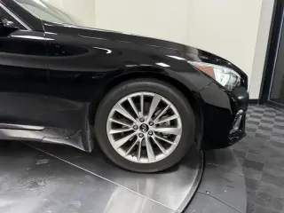 INFINITI Q50 2023 Lujo 4d Sedán