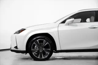 Lexus UX 300h 2025 AWD Premium 4dr Crossover