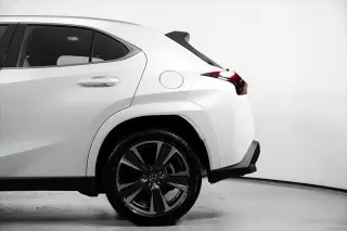 Lexus UX 300h 2025 AWD Premium 4dr Crossover