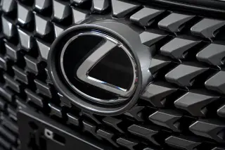 Lexus UX 300h 2025 AWD Premium 4dr Crossover