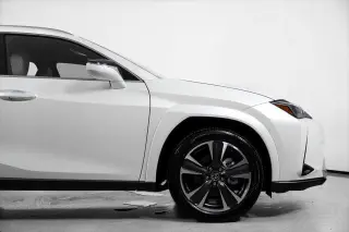 Lexus UX 300h 2025 AWD Premium 4dr Crossover