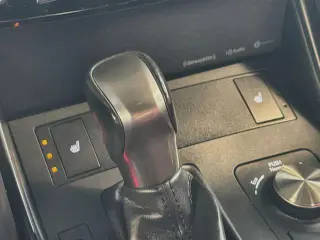 Lexus IS 350 2024 F SPORT Design 4dr Sedán