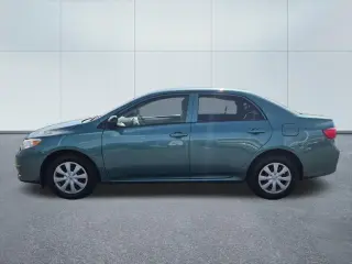 Toyota Corolla 2009 Base 4dr Sedan 4A