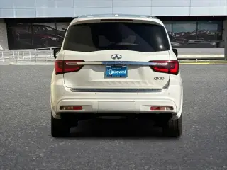 INFINITI QX80 2022 Sensory SUV de 4 puertas