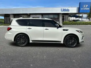 INFINITI QX80 2022 Sensory SUV de 4 puertas