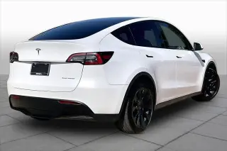 Tesla Model Y 2023 AWD 4p Crossover