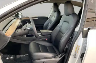 Tesla Model Y 2023 AWD 4p Crossover