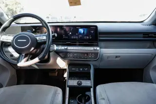 Hyundai KONA Eléctrico 2025 SEL 4p Cruzado