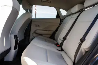 Hyundai KONA Eléctrico 2025 SEL 4p Cruzado
