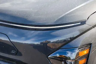 Hyundai KONA Eléctrico 2025 SEL 4p Cruzado