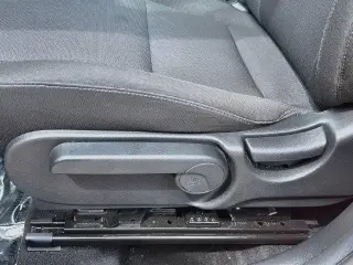 Hyundai KONA 2024 SE 4dr Crossover