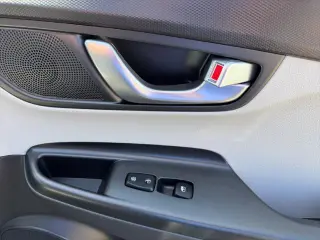 Hyundai KONA Eléctrico 2023 SEL 4p Crossover