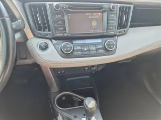Toyota RAV4 2018 XLE 4dr SUV