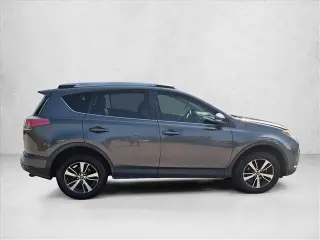 Toyota RAV4 2018 XLE 4dr SUV
