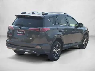 Toyota RAV4 2018 XLE 4dr SUV