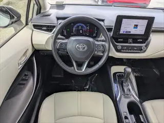 Toyota Corolla Híbrido 2024 LE 4dr Sedán