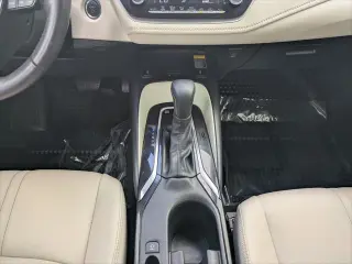 Toyota Corolla Híbrido 2024 LE 4dr Sedán