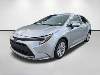 Toyota Corolla Híbrido 2024 LE 4dr Sedán
