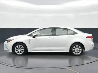 Toyota Corolla Hybrid 2026 LE 4p Sedan