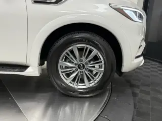 INFINITI QX80 2023 Luxe 4dr SUV