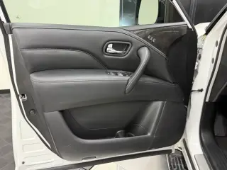 INFINITI QX80 2023 Luxe 4dr SUV