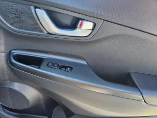 Hyundai KONA Eléctrico 2023 SEL 4p Crossover