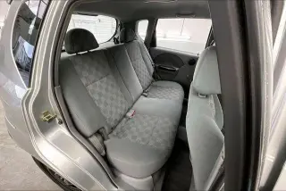Chevrolet Aveo 2004 4p Hatchback