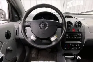 Chevrolet Aveo 2004 4p Hatchback