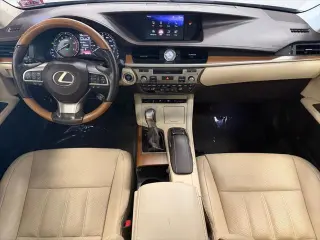 Lexus ES 300h 2017 4p Sedan