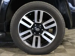Toyota 4Runner 2018 AWD Limited 4dr SUV