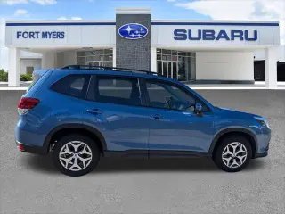 Subaru Forester 2023 AWD Premium 4p Crossover